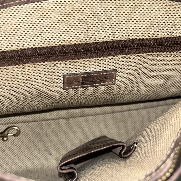 Dooney & Bourke Handbag Nile Collection - Picture 7 of 9